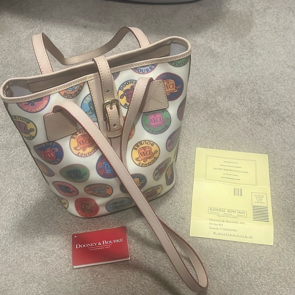 Dooney & Bourke shoulder bag
